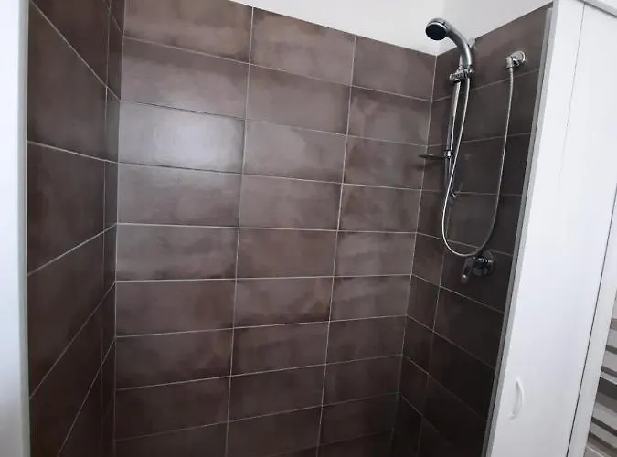 Vista Mare بيت ضيافة 3*